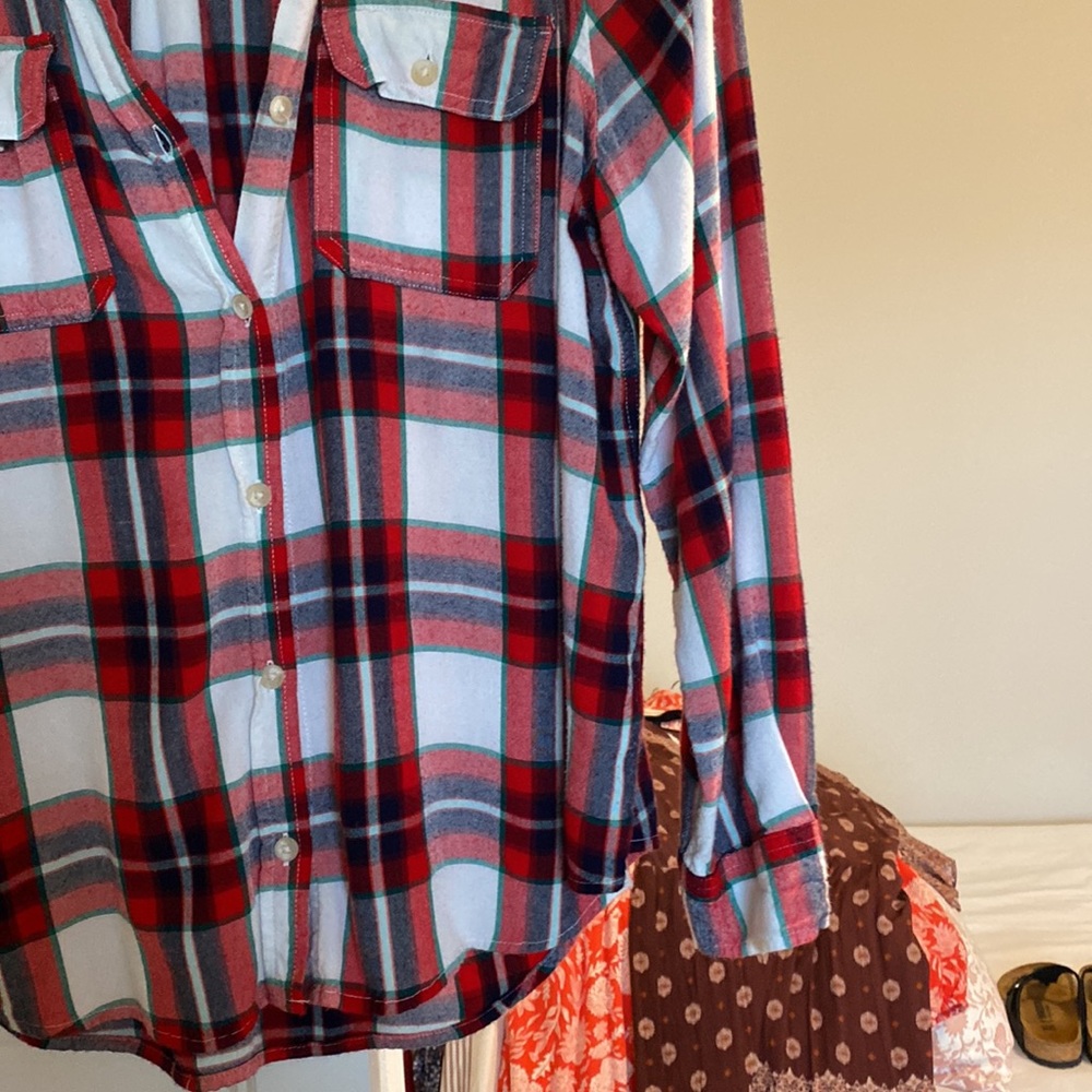 Universal Thread Plaid - Picture 3 of 3